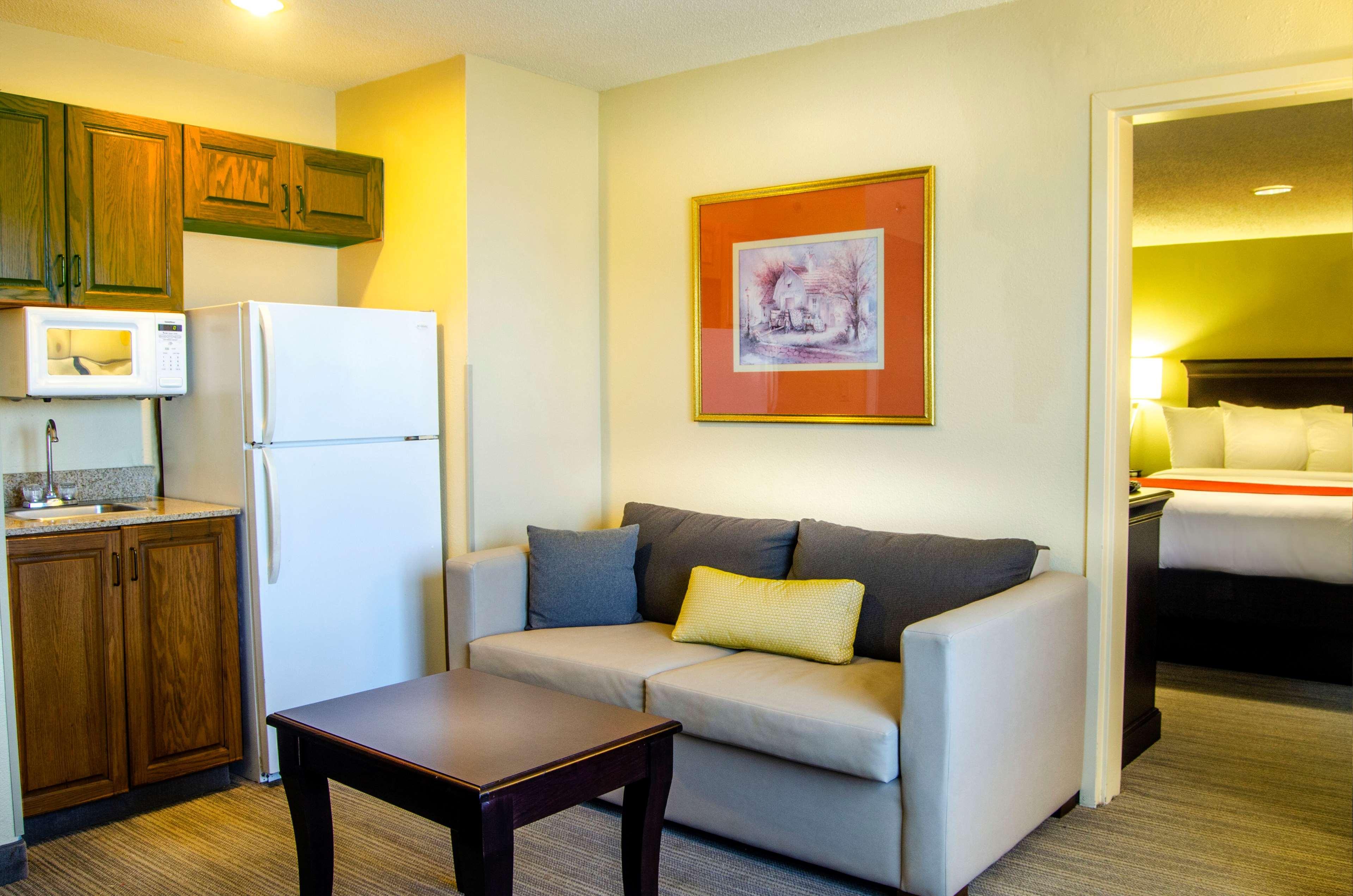 Country Inn & Suites By Radisson, Tuscaloosa, Al מראה חיצוני תמונה